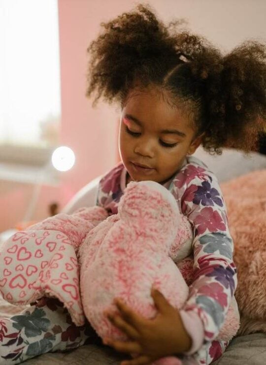 Pajama Manufacturers in India | Private Label Custom Cotton Pajama Factory 1 Child wearing all over printed pajama set made by pajama manufacturers in India and pyjama set manufacturers in Tirupur at Synerg pajama factory in India