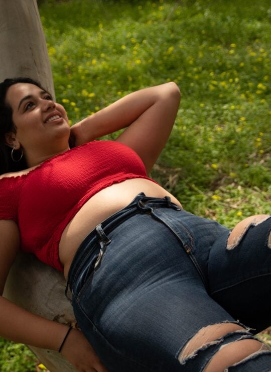 Plus Size Clothing Manufacturers in India – Women’s, Dresses, T Shirts & Big and Tall Apparel 1 Model showcasing modern plus size apparel by trusted plus size clothing manufacturers