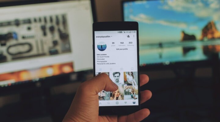 How find best clothing manufacturers vendors for your brand using Instagram or Whatsapp groups | 9 Step guide (including Relevant Hastags)