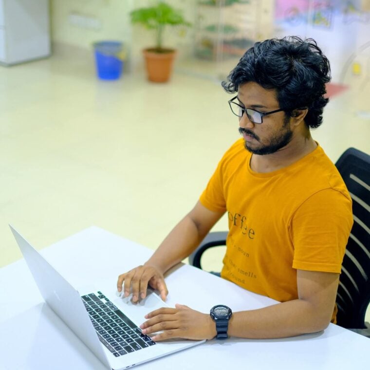 Behind the Scenes: A exclusive glimpse into a day in the life of garment clothing apparel exporters in India - Synerg