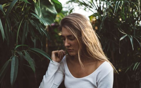 Which clothing materials are eco-friendly, organic natural, biodegradable and is best for the body? - Synerg
