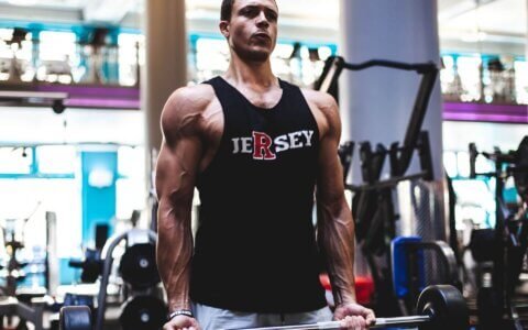 What is a dri fit t shirt or hoodie? What is the difference between a cotton clothing and dri fit clothing manufacturers? - Synerg