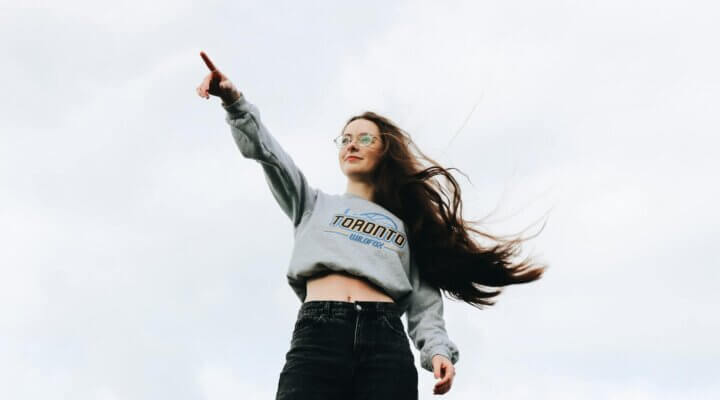 How do clothes affect your confidence, personality & self-esteem? 10 How do clothes affect your confidence, personality, self-esteem? Ways through fashion clothing affect your confidence, personality, self image