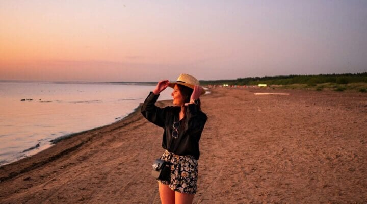 What is resort wear & vacation clothing? List of Top 10 resort wear clothing manufacturers brands in India - Synerg