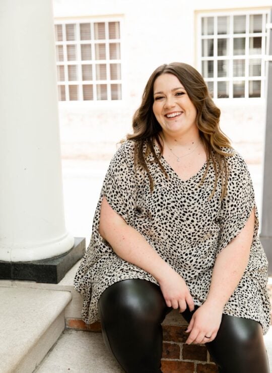 Plus size clothing manufacturers in India supplying big and tall apparel, plus size women’s clothing, and private label plus size T-shirts and dresses.